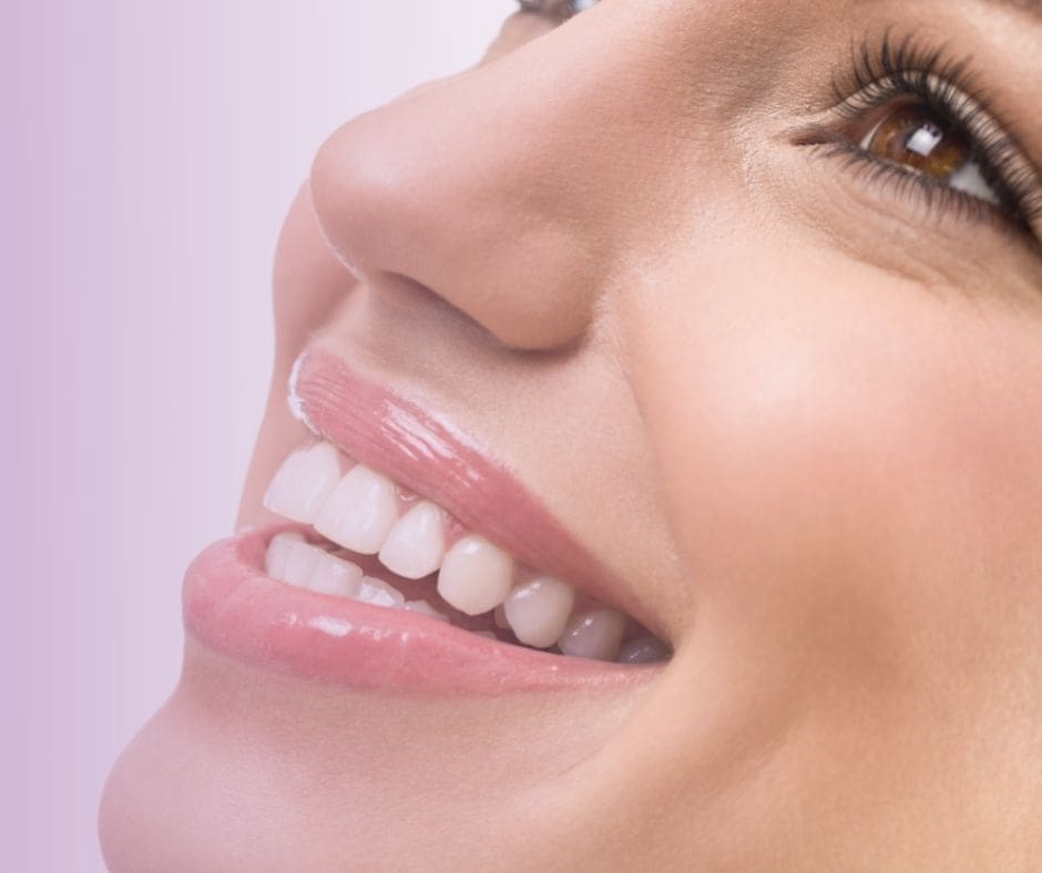 zoom teeth whitening weymouth ma | woman smiling